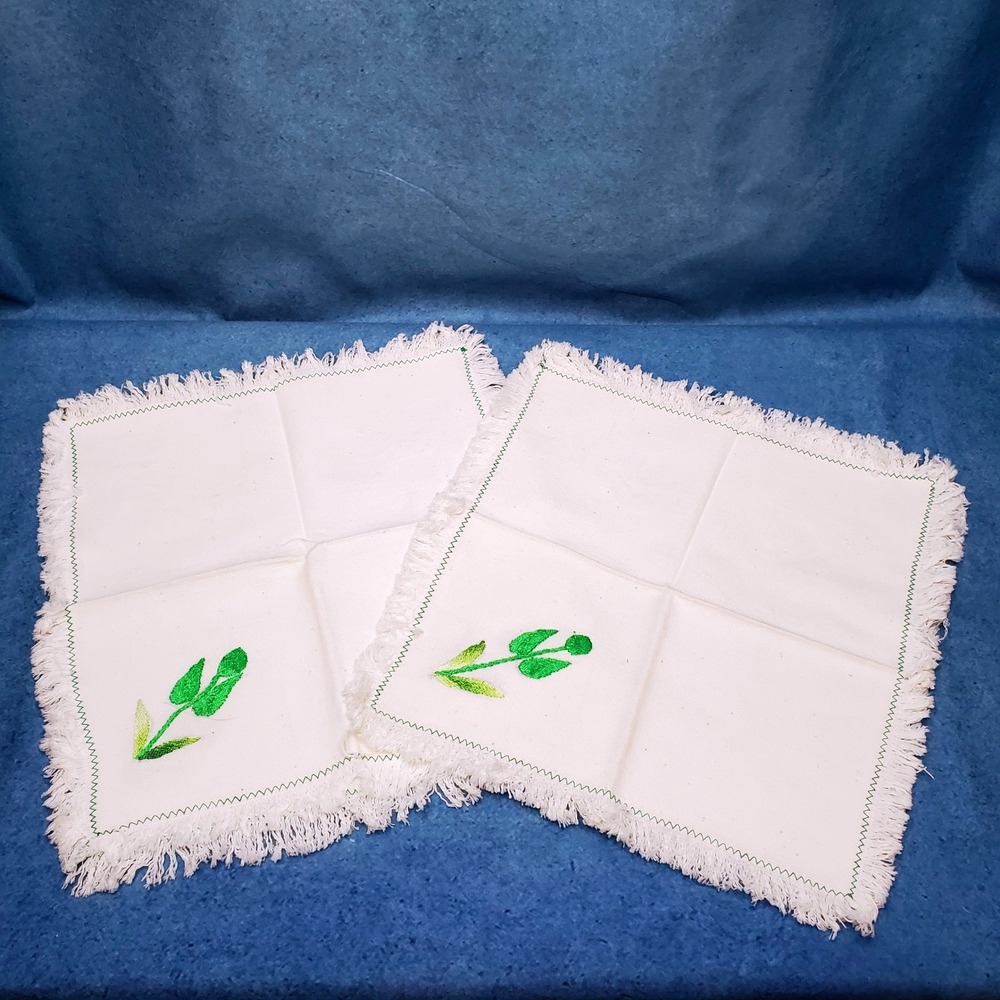 Vintage White Napkins Set of 2 Green Leaf Embroidery Fringed Edge‎ Cocktail MCM
